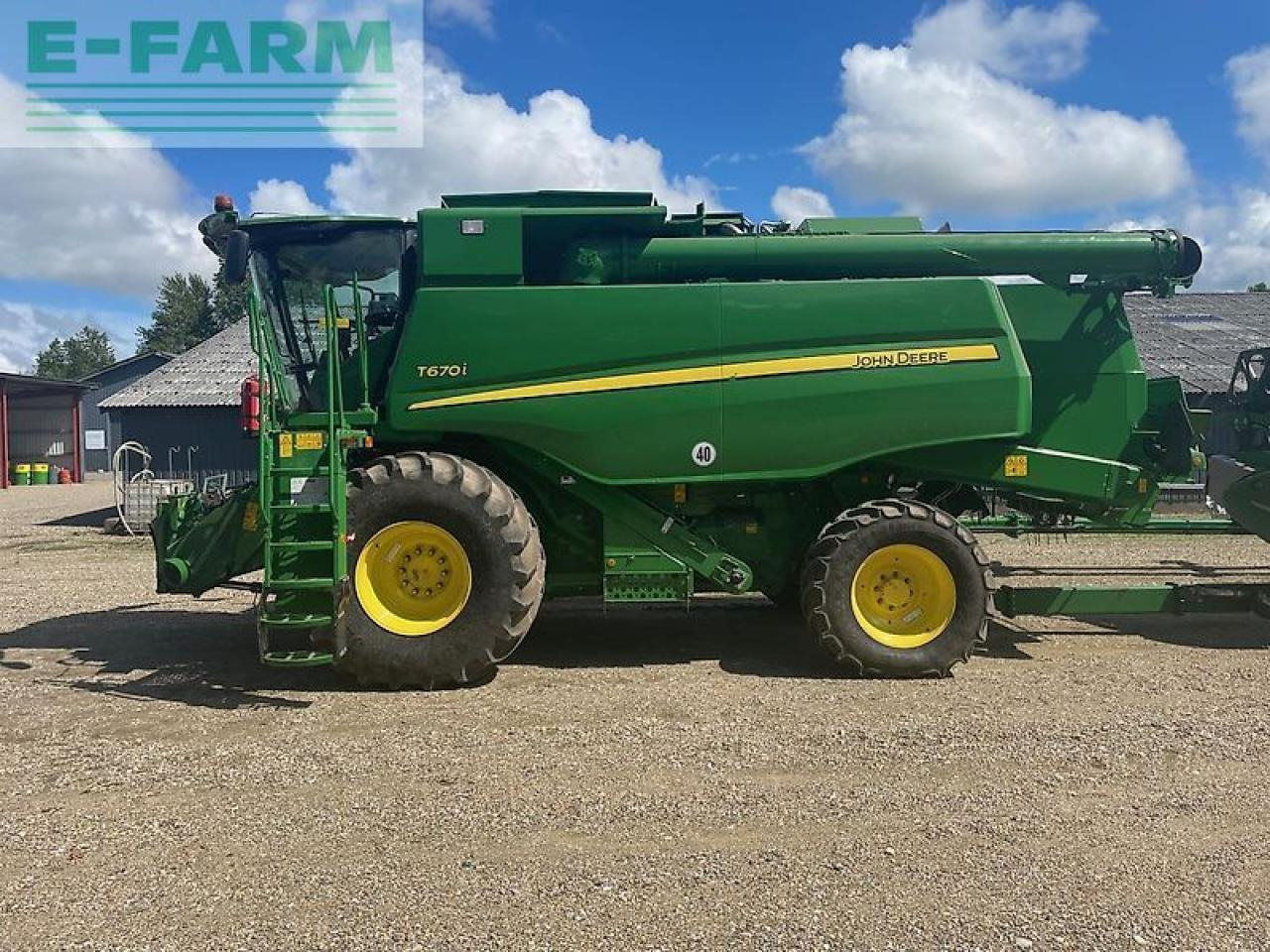 John Deere t670i - Combină de recoltat cereale: Foto 2 John Deere t670i - Combină de recoltat cereale: Foto 2