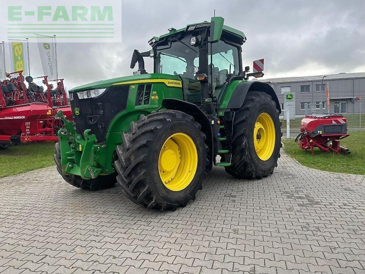 John Deere traktor 7r310 - Tractor agricol: Foto 1 John Deere traktor 7r310 - Tractor agricol: Foto 1