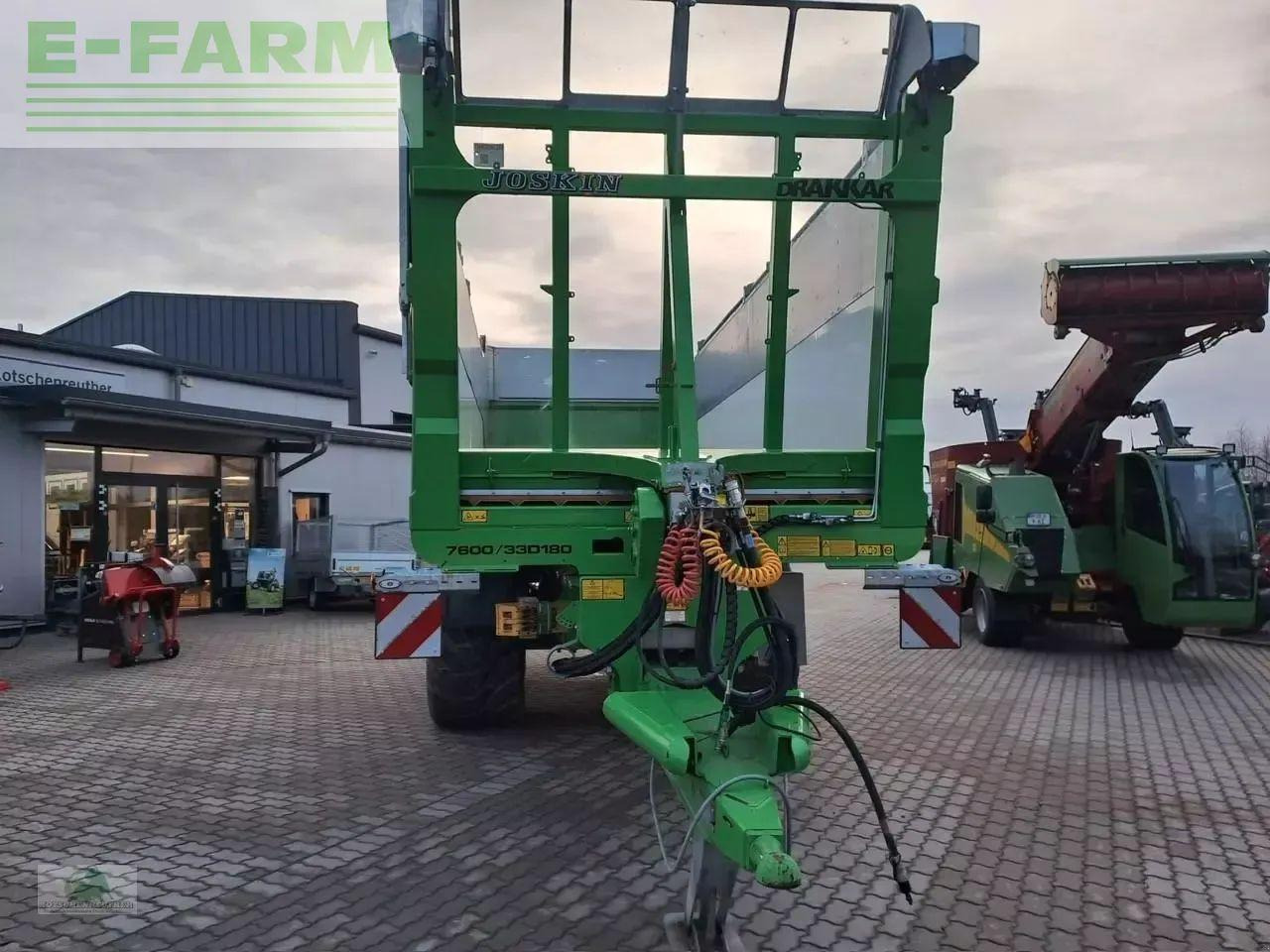 Joskin drakkar 7600/33d180 - Remorcă autobasculantă agricolă: Foto 2 Joskin drakkar 7600/33d180 - Remorcă autobasculantă agricolă: Foto 2