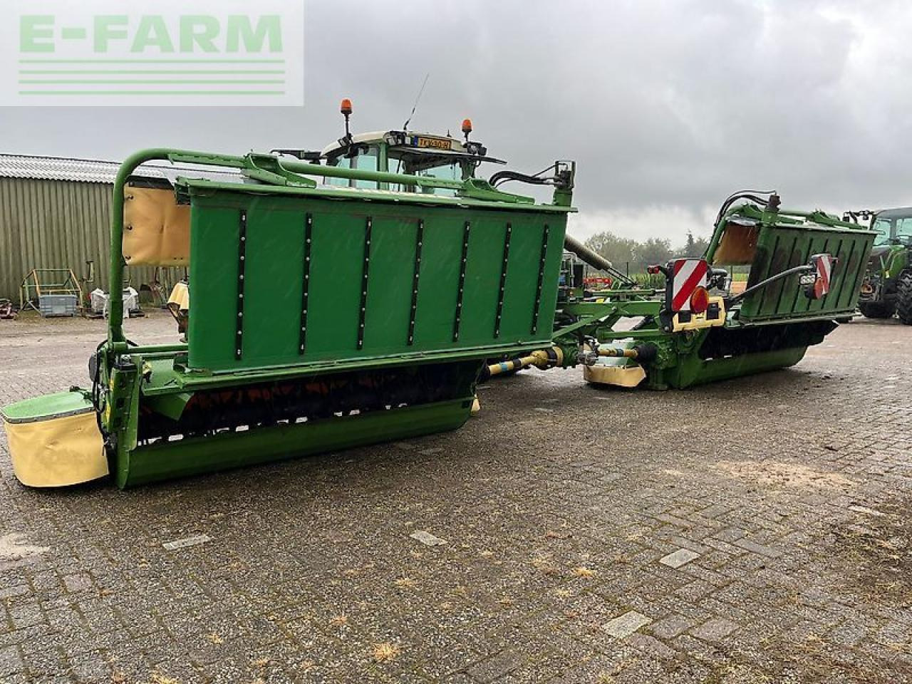 Krone ec b 870 cv collect + krone ec f 320 cv - Cositoare: Foto 2 Krone ec b 870 cv collect + krone ec f 320 cv - Cositoare: Foto 2