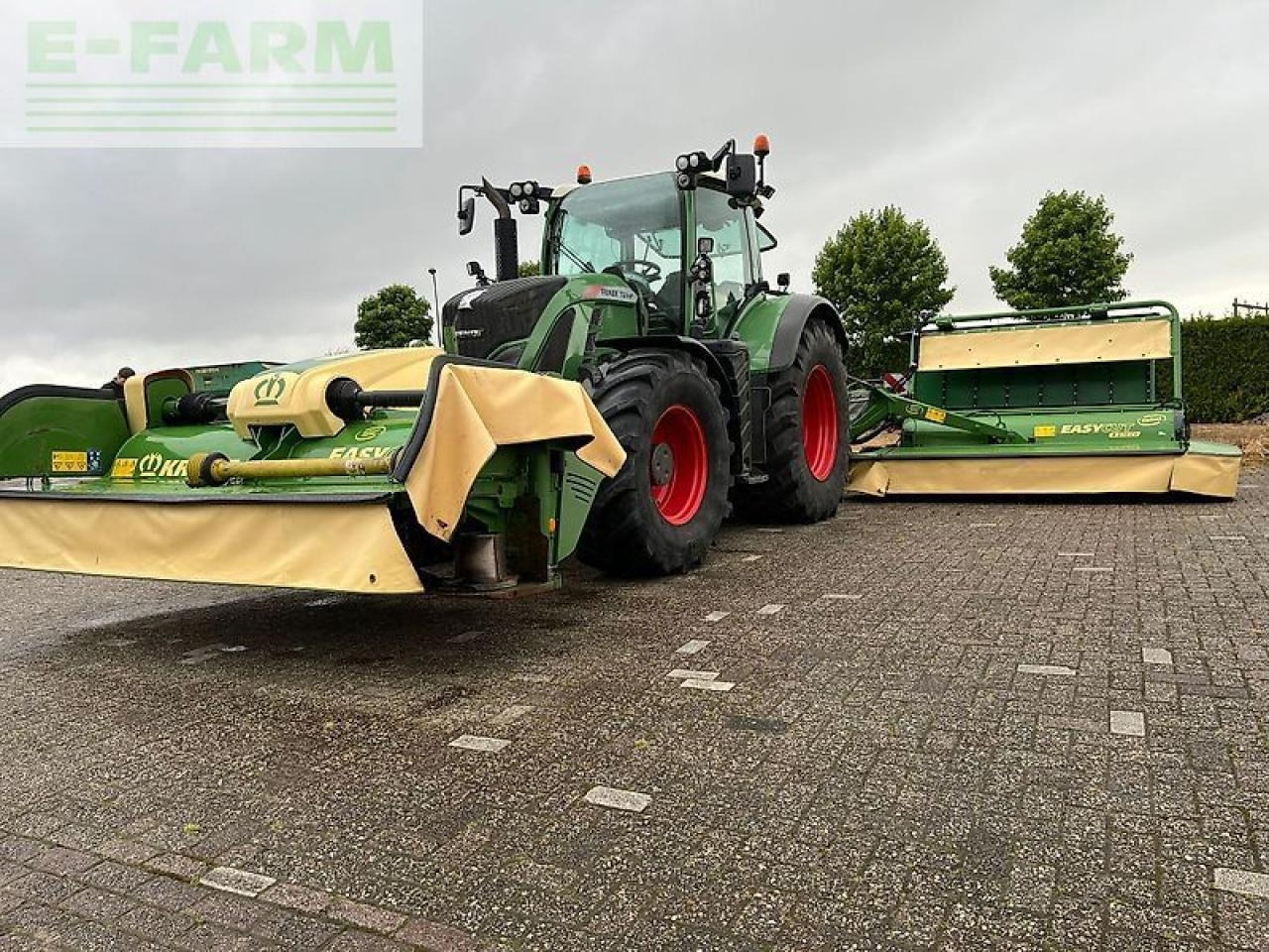 Krone ec b 870 cv collect + krone ec f 320 cv - Cositoare: Foto 1 Krone ec b 870 cv collect + krone ec f 320 cv - Cositoare: Foto 1