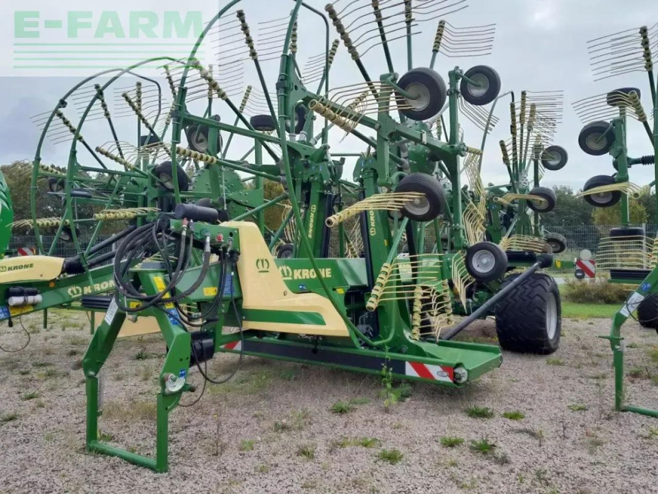 Krone swadro tc 1370 - Maşină de întors fânul: Foto 1 Krone swadro tc 1370 - Maşină de întors fânul: Foto 1