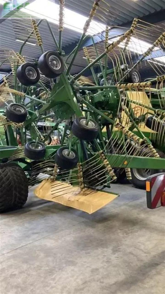 Krone swadro tc 1370 demo - Maşină de întors fânul: Foto 3 Krone swadro tc 1370 demo - Maşină de întors fânul: Foto 3