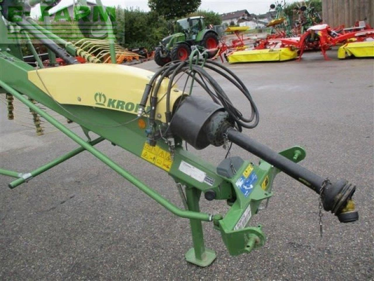 Krone swadro ts 680 twin #599 - Maşină de întors fânul: Foto 5 Krone swadro ts 680 twin #599 - Maşină de întors fânul: Foto 5