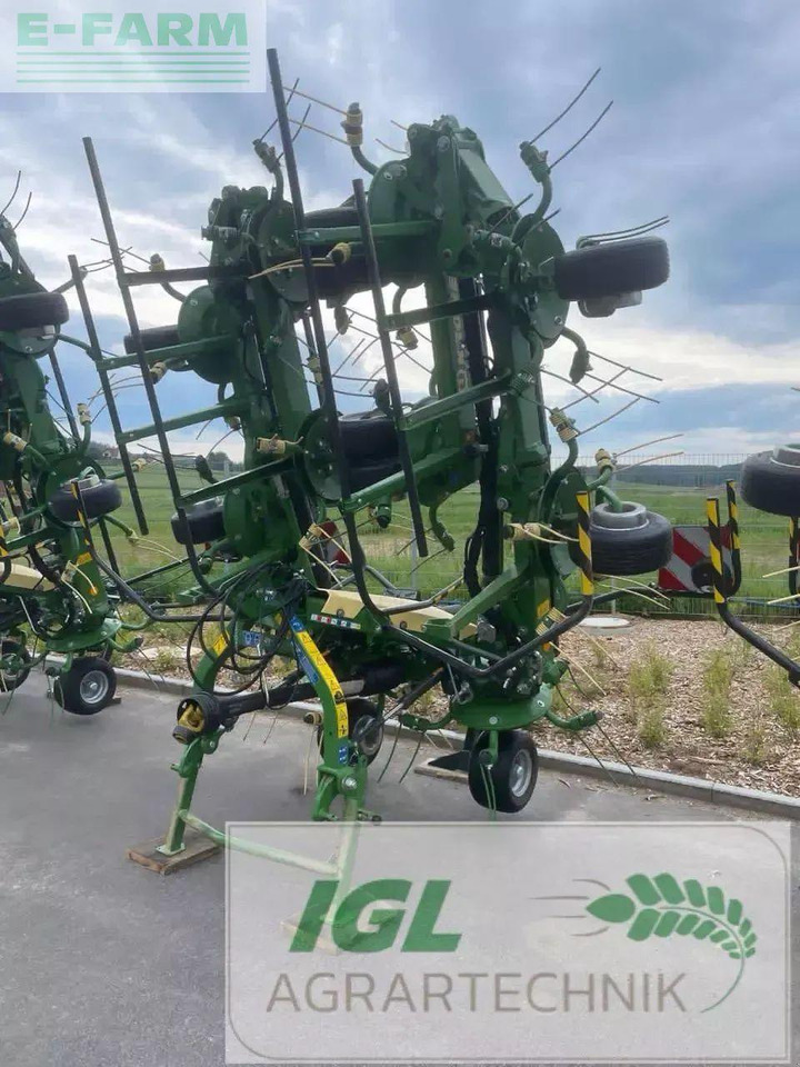 Krone vendro 1020 (kw103-15) - Maşină de întors fânul: Foto 2 Krone vendro 1020 (kw103-15) - Maşină de întors fânul: Foto 2