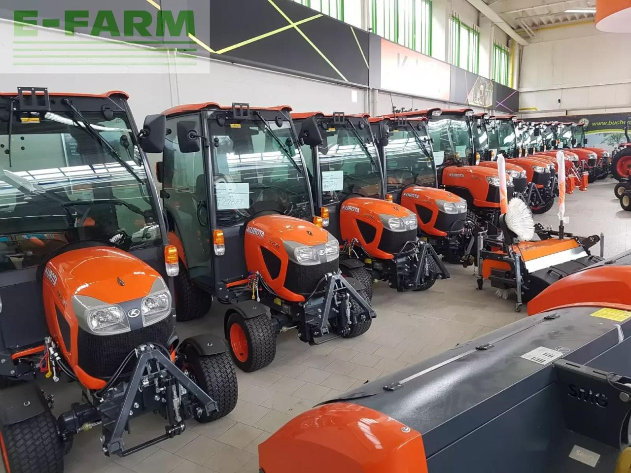 Kubota bx231 cab - Tractor agricol: Foto 2 Kubota bx231 cab - Tractor agricol: Foto 2