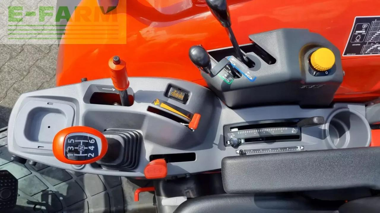 Kubota m4-063 rops - Tractor agricol: Foto 4 Kubota m4-063 rops - Tractor agricol: Foto 4