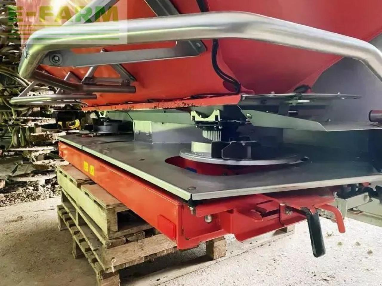 Kuhn axera 1102 h-emc - Imprastietor îngrăşăminte: Foto 4 Kuhn axera 1102 h-emc - Imprastietor îngrăşăminte: Foto 4