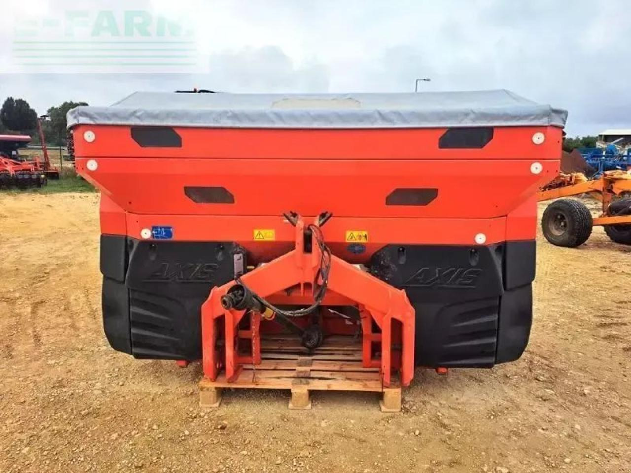 Kuhn axis 50.2 memc-w - Imprastietor îngrăşăminte: Foto 1 Kuhn axis 50.2 memc-w - Imprastietor îngrăşăminte: Foto 1