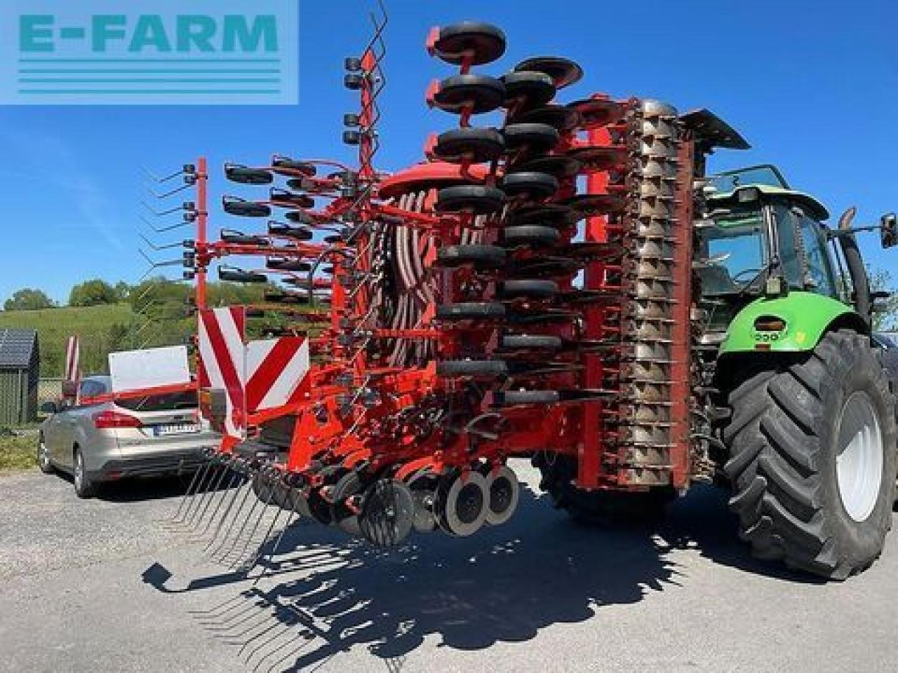 Kuhn drillkombi btf 5000 r mit fronttank und kreisele - Semănătoare: Foto 4 Kuhn drillkombi btf 5000 r mit fronttank und kreisele - Semănătoare: Foto 4