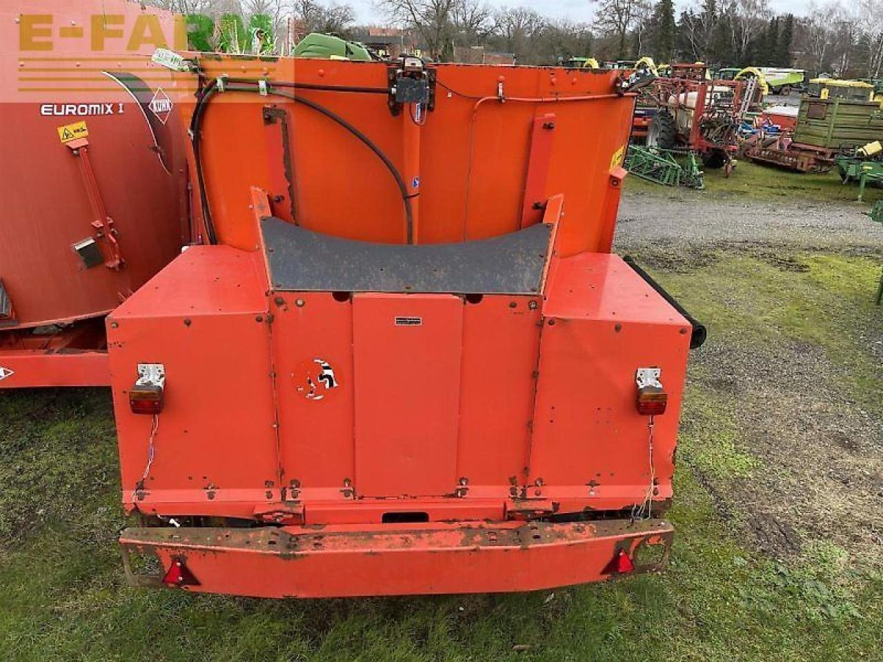 Kuhn euromix 1 1880 - Utilaje de creştere vite: Foto 4 Kuhn euromix 1 1880 - Utilaje de creştere vite: Foto 4