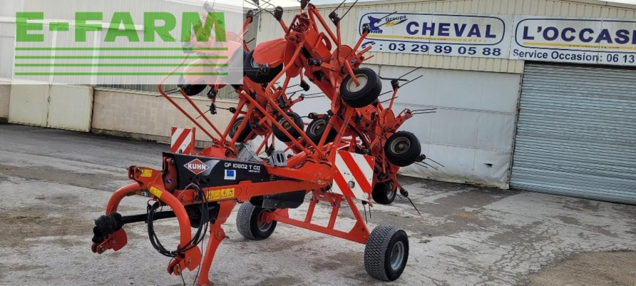 Kuhn gf 10802 t g2 - Maşină de întors fânul: Foto 2 Kuhn gf 10802 t g2 - Maşină de întors fânul: Foto 2