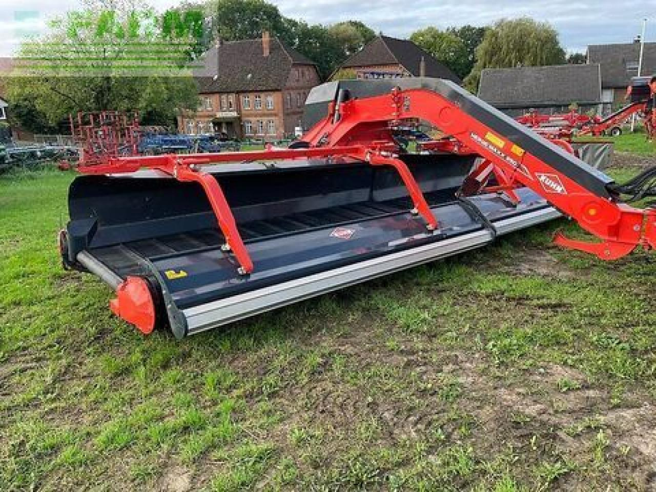 Kuhn merge maxx 950 - Maşină de întors fânul: Foto 1 Kuhn merge maxx 950 - Maşină de întors fânul: Foto 1