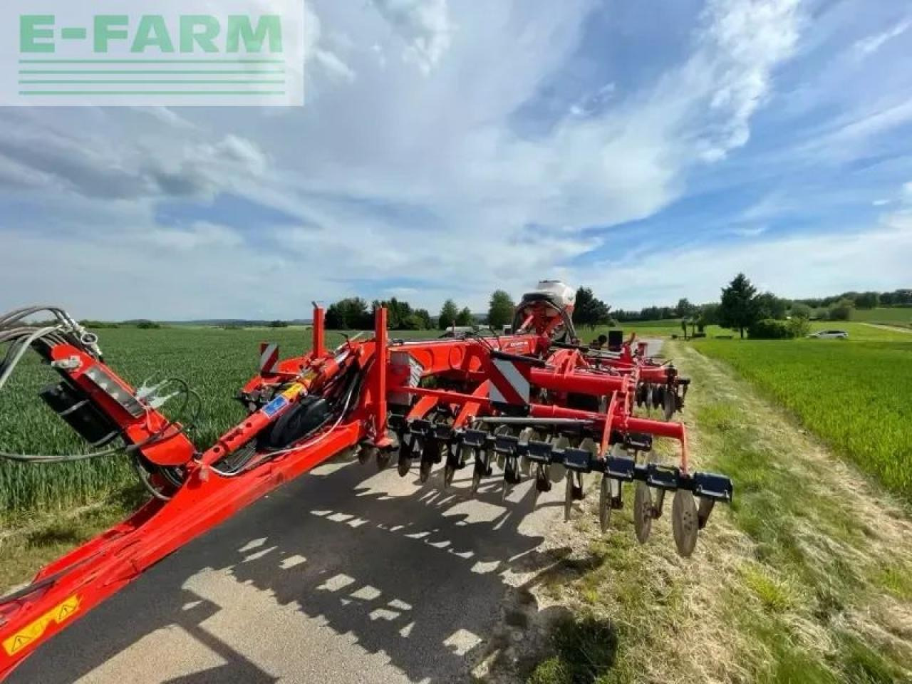 Kuhn performer 5000 - Cultivator: Foto 1 Kuhn performer 5000 - Cultivator: Foto 1