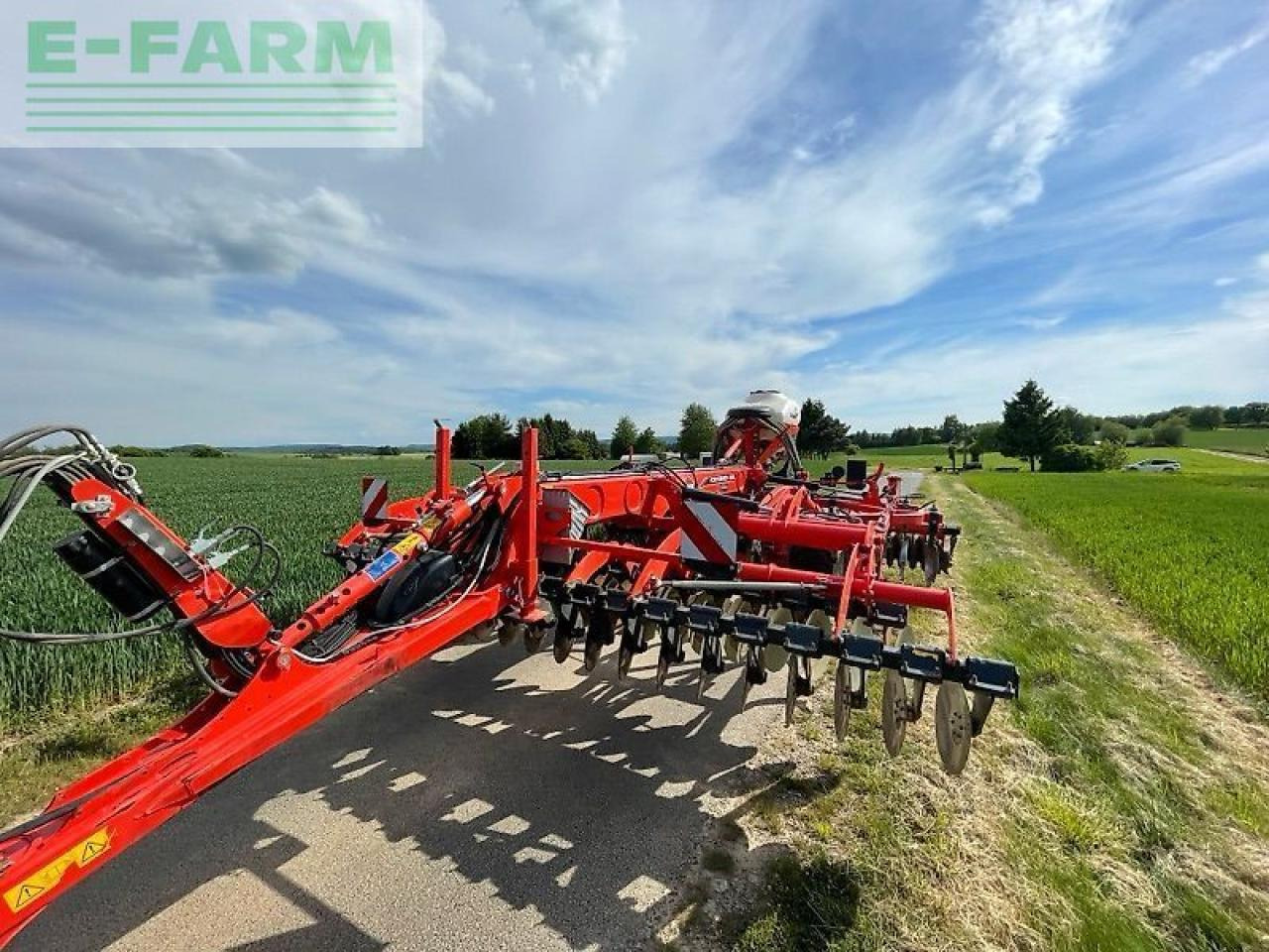 Kuhn performer 5000 - Semănătoare combinată: Foto 1 Kuhn performer 5000 - Semănătoare combinată: Foto 1