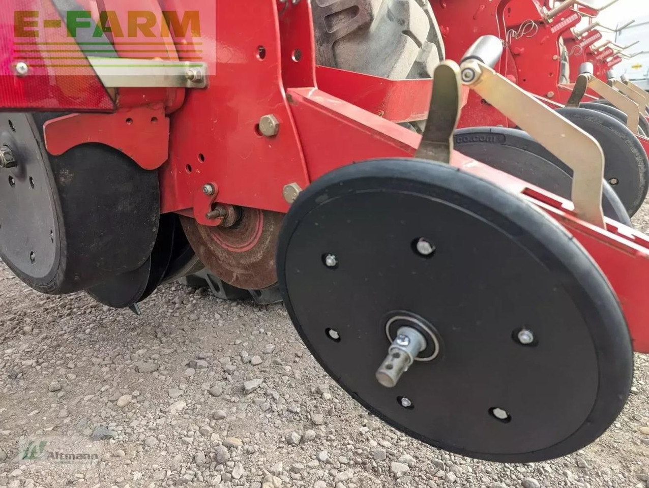 Kverneland optima tf profi 8reihig, mikrogranulatstreuer - Semănătoare de precizie: Foto 5 Kverneland optima tf profi 8reihig, mikrogranulatstreuer - Semănătoare de precizie: Foto 5