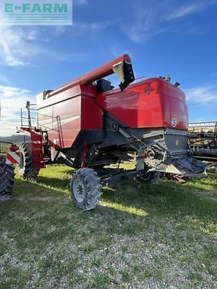 Laverda al quattro tecno - Combină de recoltat cereale: Foto 2 Laverda al quattro tecno - Combină de recoltat cereale: Foto 2