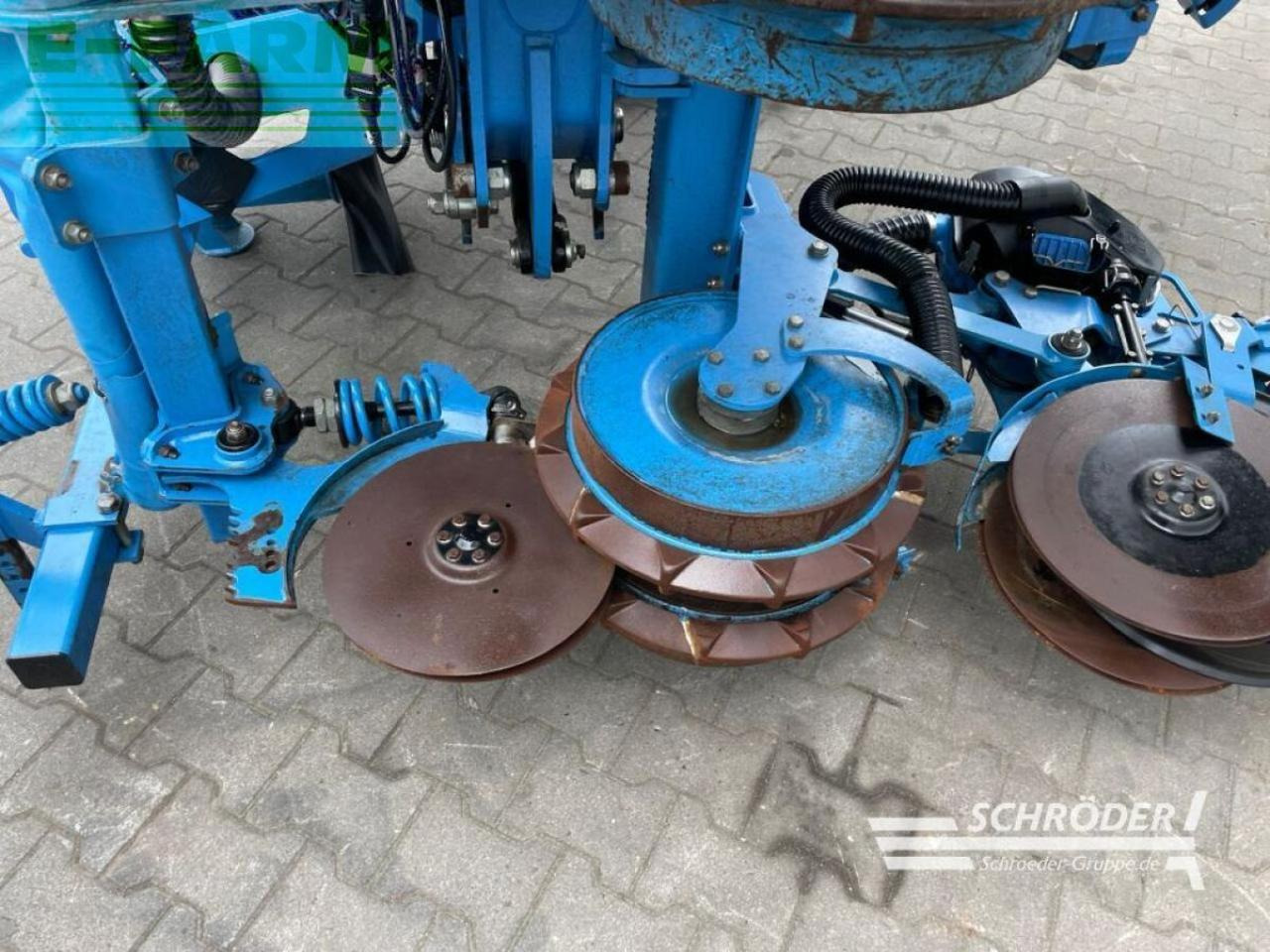 Lemken solitair 23/1900 / azurit 9/8.75 k d - Semănătoare de precizie: Foto 3 Lemken solitair 23/1900 / azurit 9/8.75 k d - Semănătoare de precizie: Foto 3
