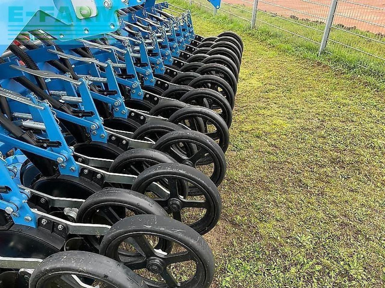 Lemken zirkon 12/300 und saphir 9/300-ds - Semănătoare: Foto 5 Lemken zirkon 12/300 und saphir 9/300-ds - Semănătoare: Foto 5