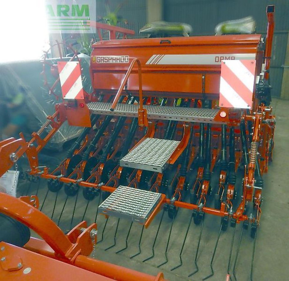 Maschio dama 250 20 corex + dc classic 2500 - Semănătoare: Foto 1 Maschio dama 250 20 corex + dc classic 2500 - Semănătoare: Foto 1