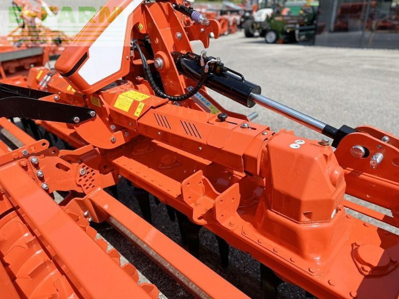 Maschio falco super 5000 kreiselegge klappbar - Grapă cu discuri: Foto 5 Maschio falco super 5000 kreiselegge klappbar - Grapă cu discuri: Foto 5