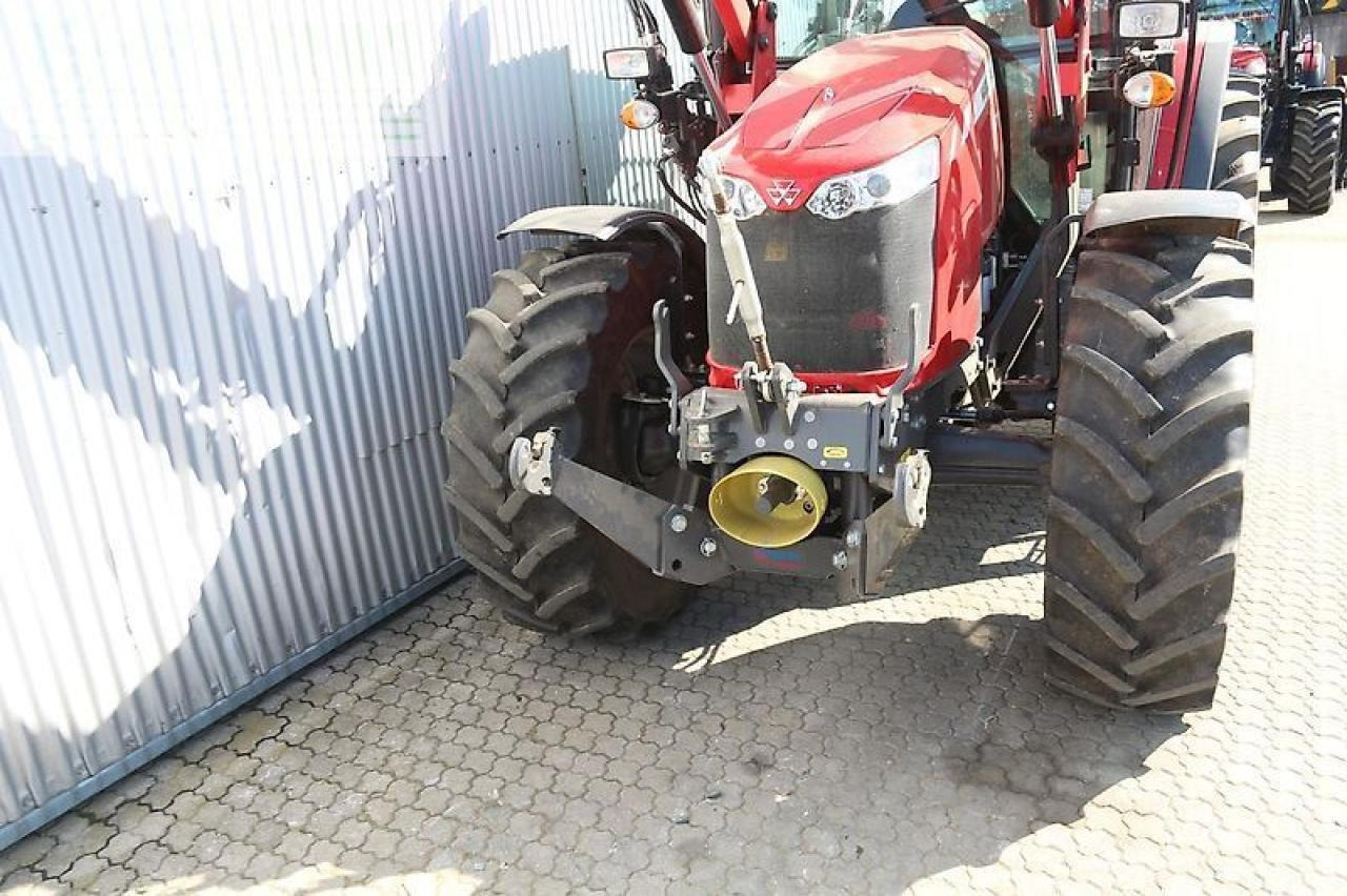 Massey Ferguson 5711 - Tractor agricol: Foto 3 Massey Ferguson 5711 - Tractor agricol: Foto 3