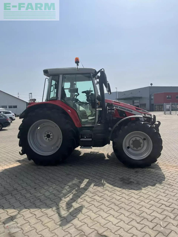 Massey Ferguson 5s.145 - Tractor agricol: Foto 4 Massey Ferguson 5s.145 - Tractor agricol: Foto 4