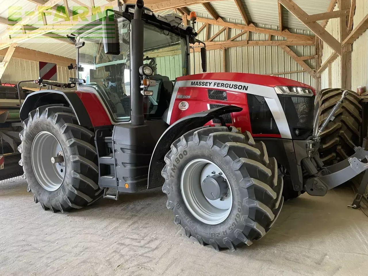 Massey Ferguson 8s.205 d7 - Tractor agricol: Foto 1 Massey Ferguson 8s.205 d7 - Tractor agricol: Foto 1
