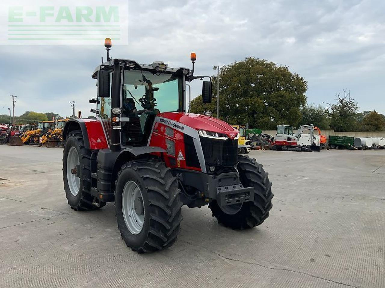 Massey Ferguson 8s.225 dyna e power tractor (st24558) - Tractor agricol: Foto 3 Massey Ferguson 8s.225 dyna e power tractor (st24558) - Tractor agricol: Foto 3