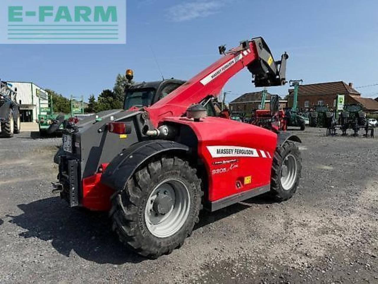 Massey Ferguson 9305 xtra - Stivuitor telescopic: Foto 4 Massey Ferguson 9305 xtra - Stivuitor telescopic: Foto 4