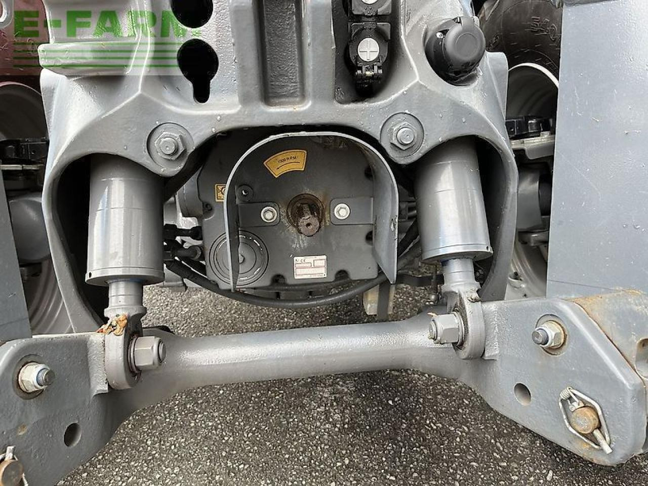 Tractor agricol Massey Ferguson mf 6715 s dyna-vt exclusive Exclusive: Foto 20 Tractor agricol Massey Ferguson mf 6715 s dyna-vt exclusive Exclusive: Foto 20