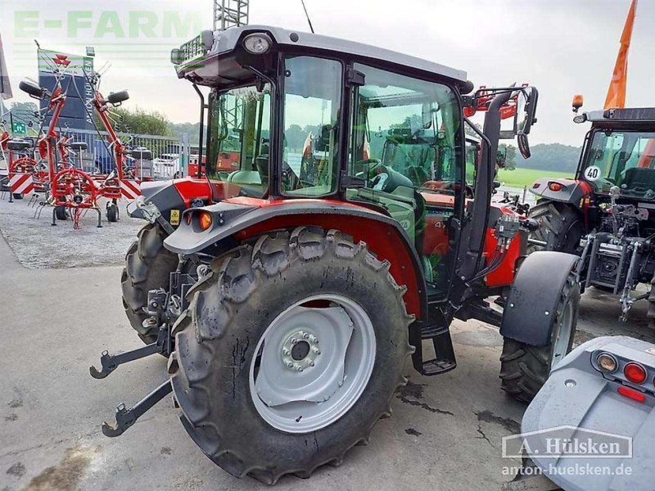Massey Ferguson mf4707 cab 4wd - Tractor agricol: Foto 5 Massey Ferguson mf4707 cab 4wd - Tractor agricol: Foto 5