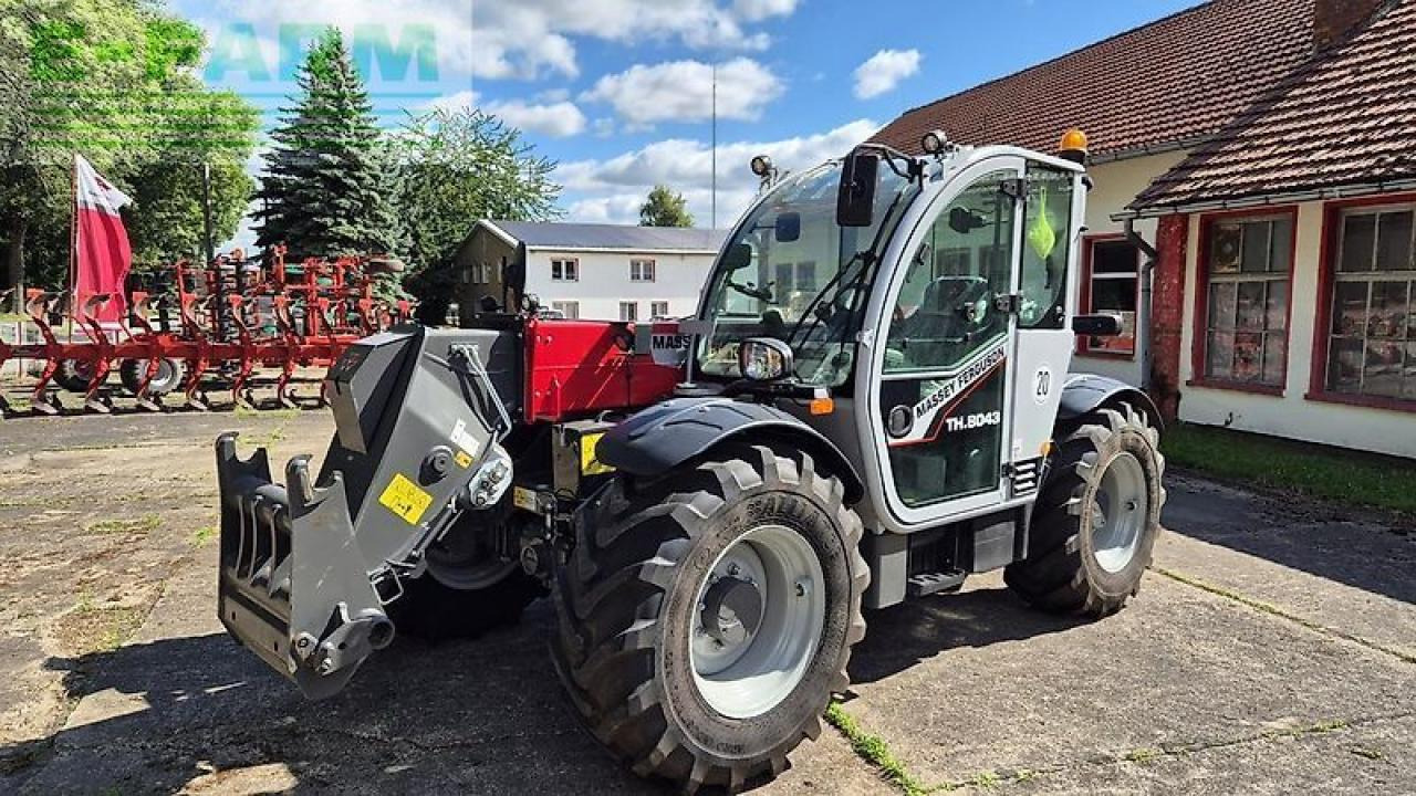 Massey Ferguson th.8043 - Stivuitor telescopic: Foto 3 Massey Ferguson th.8043 - Stivuitor telescopic: Foto 3