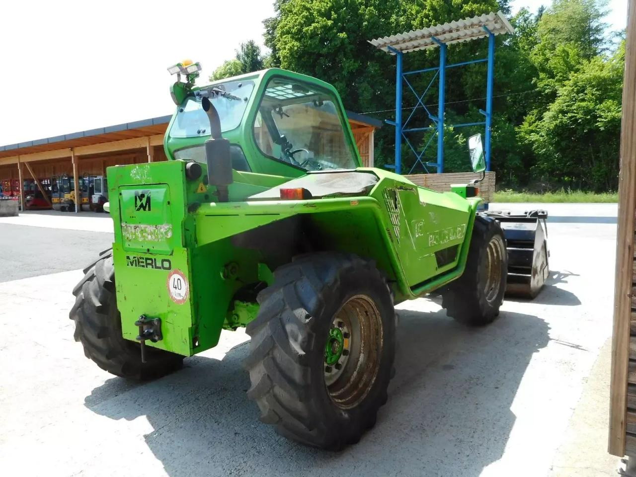 Merlo p33.7kt mit schaufel + greiferschaufel + gabel - Stivuitor telescopic: Foto 4 Merlo p33.7kt mit schaufel + greiferschaufel + gabel - Stivuitor telescopic: Foto 4