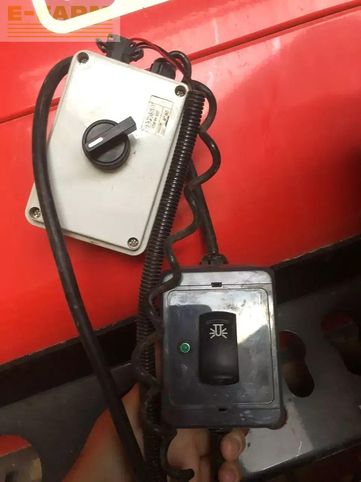 Mustang gigante 600 33 ro - Semănătoare de precizie: Foto 5 Mustang gigante 600 33 ro - Semănătoare de precizie: Foto 5