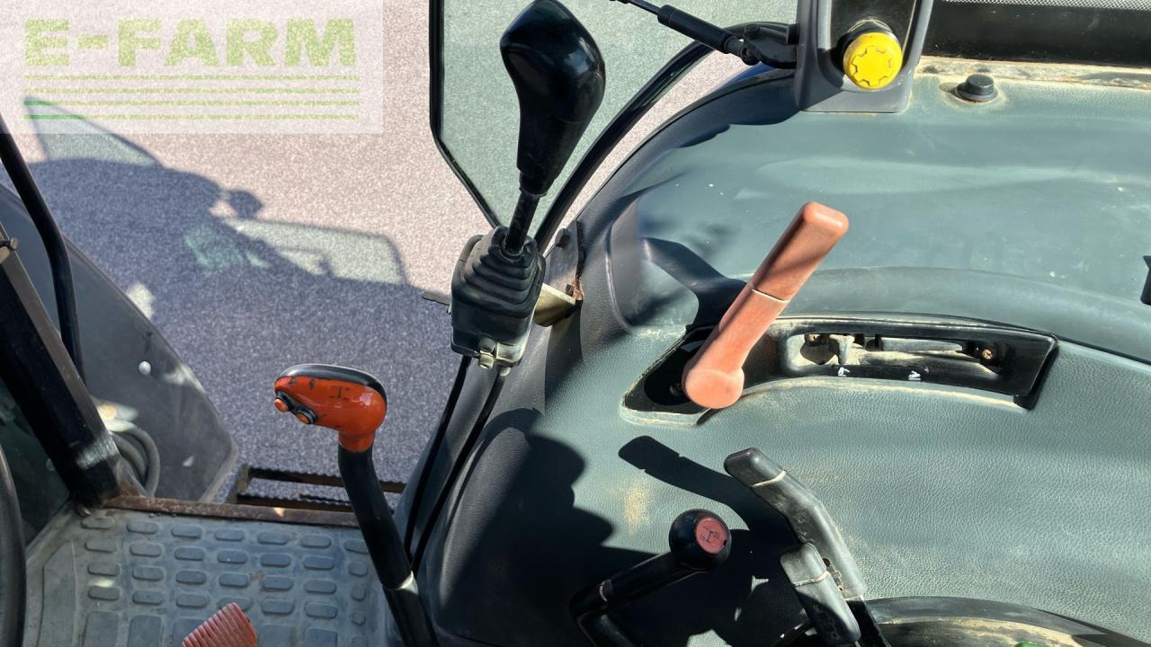 Tractor agricol New Holland TL 80 A A: Foto 24 Tractor agricol New Holland TL 80 A A: Foto 24