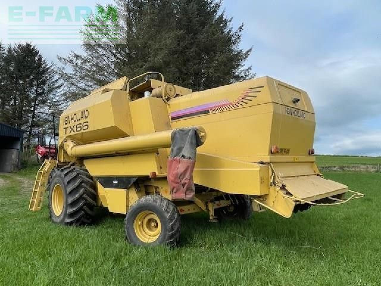 New Holland TX66 - Combină de recoltat cereale: Foto 2 New Holland TX66 - Combină de recoltat cereale: Foto 2