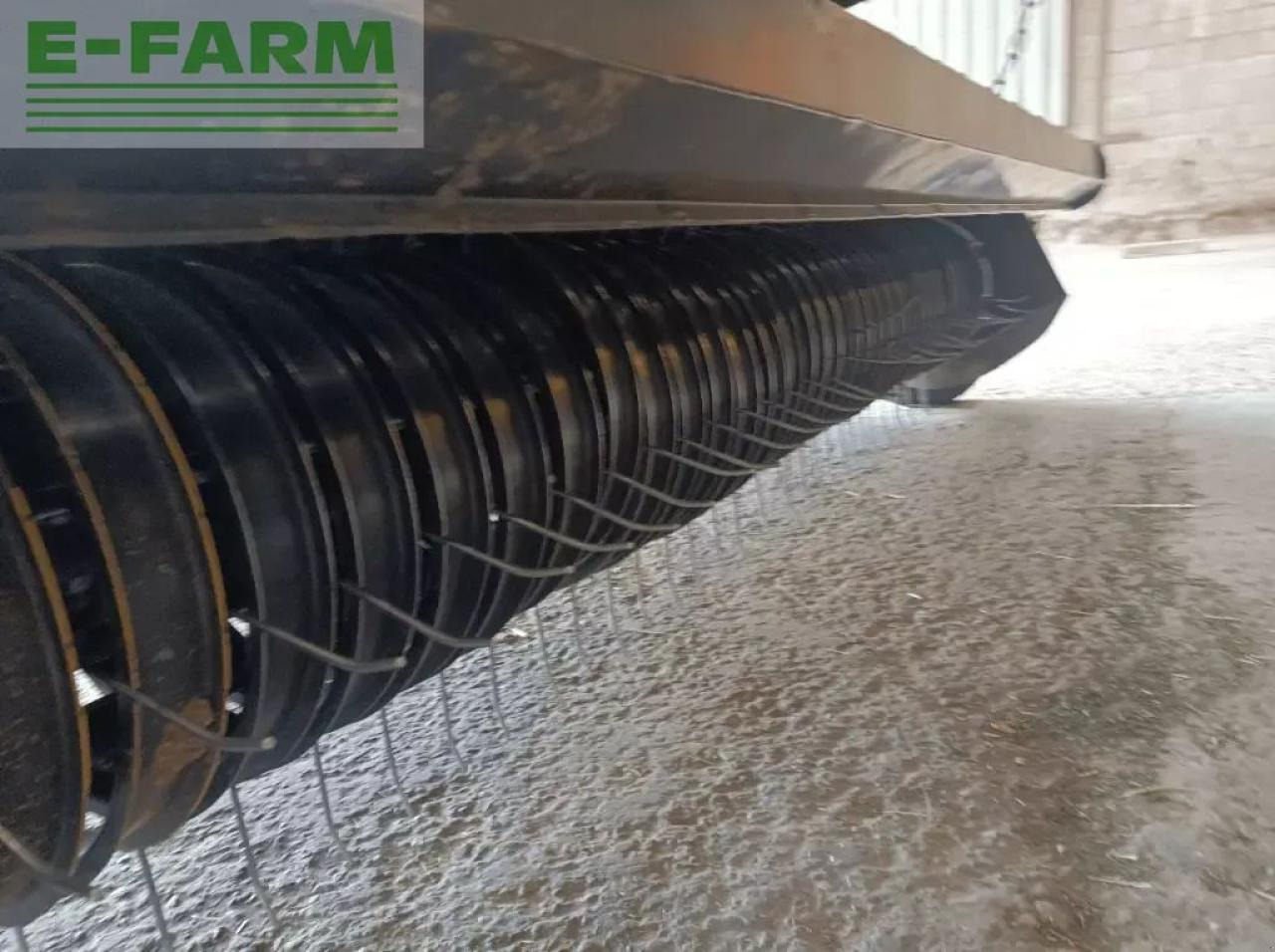 New Holland br7070 crop cutter - Presă baloţi dreptunghiulari: Foto 4 New Holland br7070 crop cutter - Presă baloţi dreptunghiulari: Foto 4