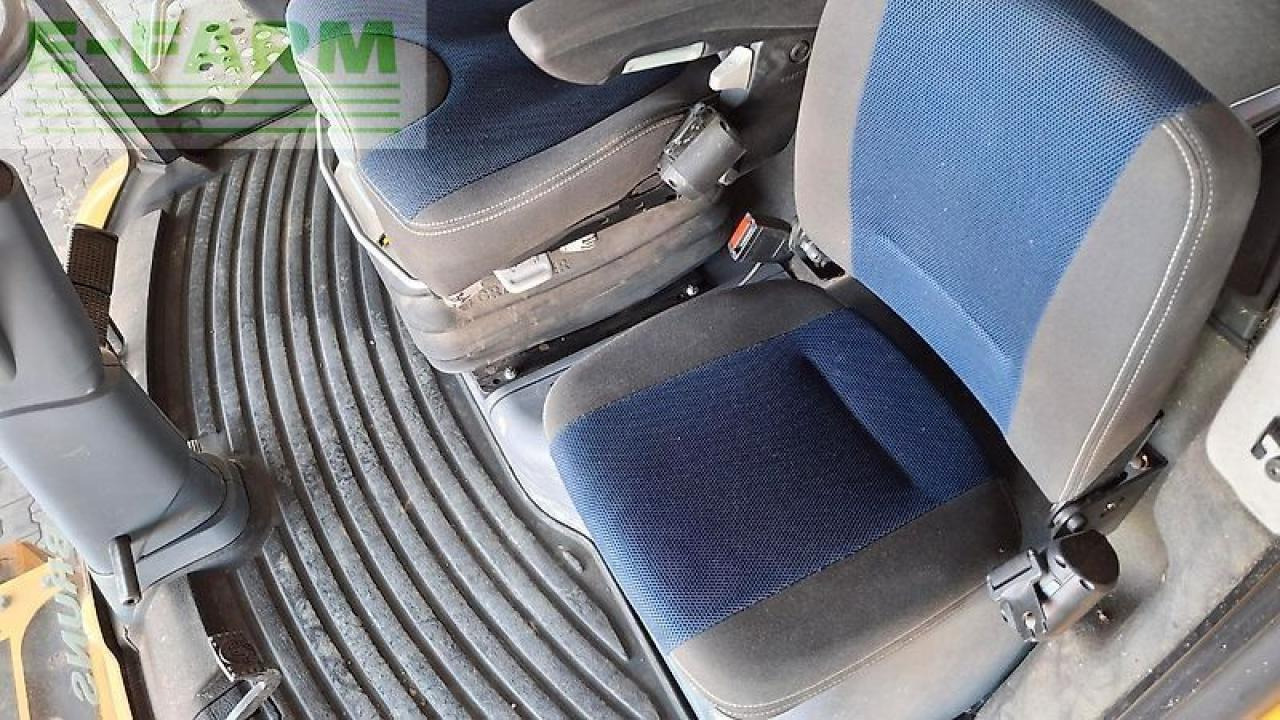 Combină de recoltat cereale New Holland cr 8.80: Foto 12