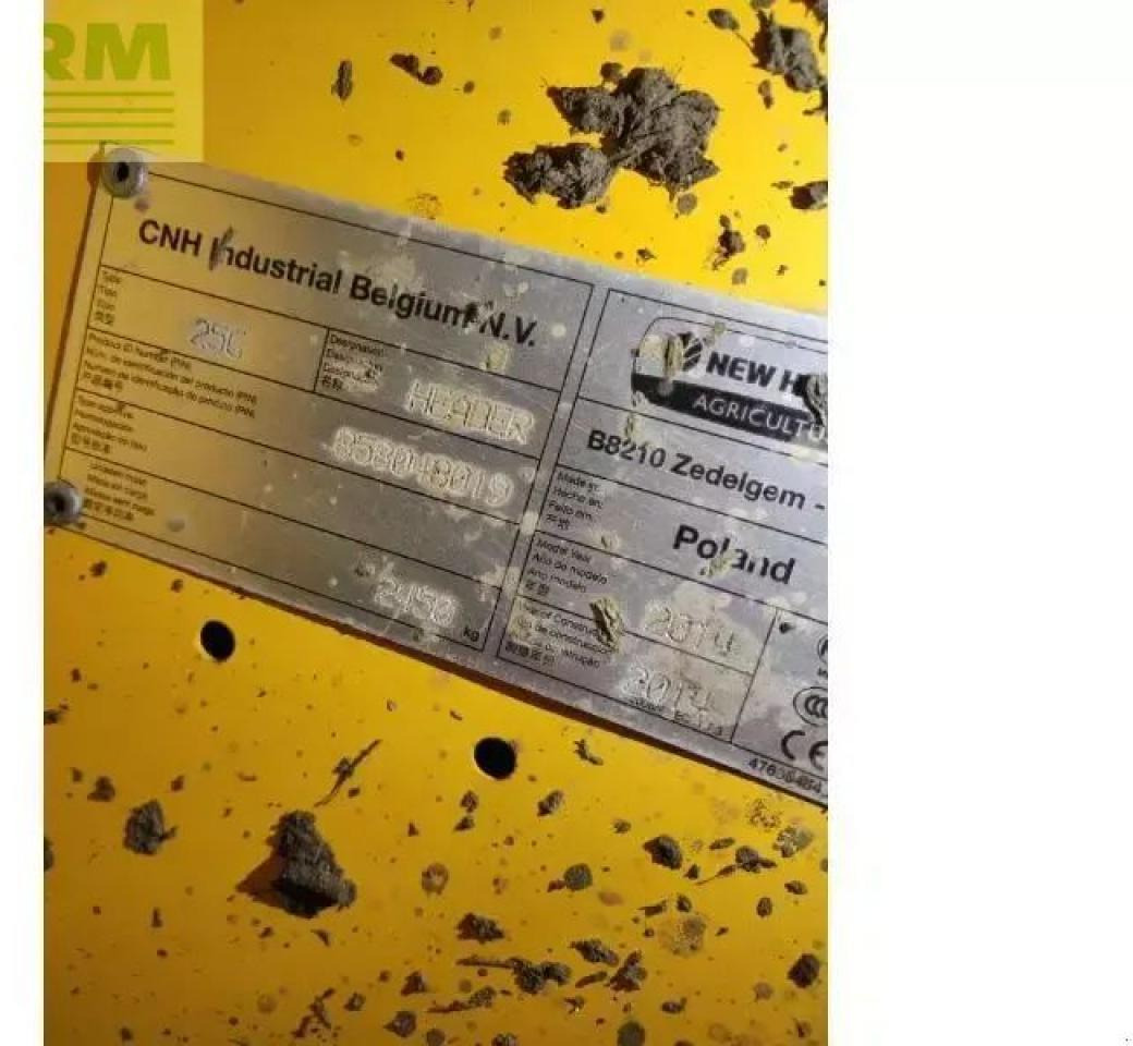 New Holland cr9070 - Combină de recoltat cereale: Foto 2 New Holland cr9070 - Combină de recoltat cereale: Foto 2