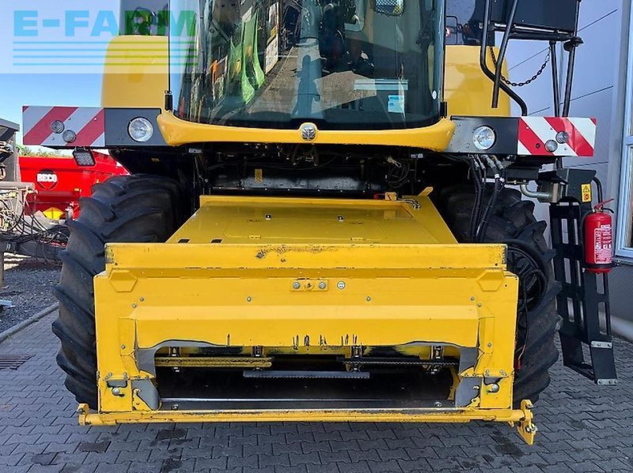 New Holland cx 6.90 - Combină de recoltat cereale: Foto 3 New Holland cx 6.90 - Combină de recoltat cereale: Foto 3