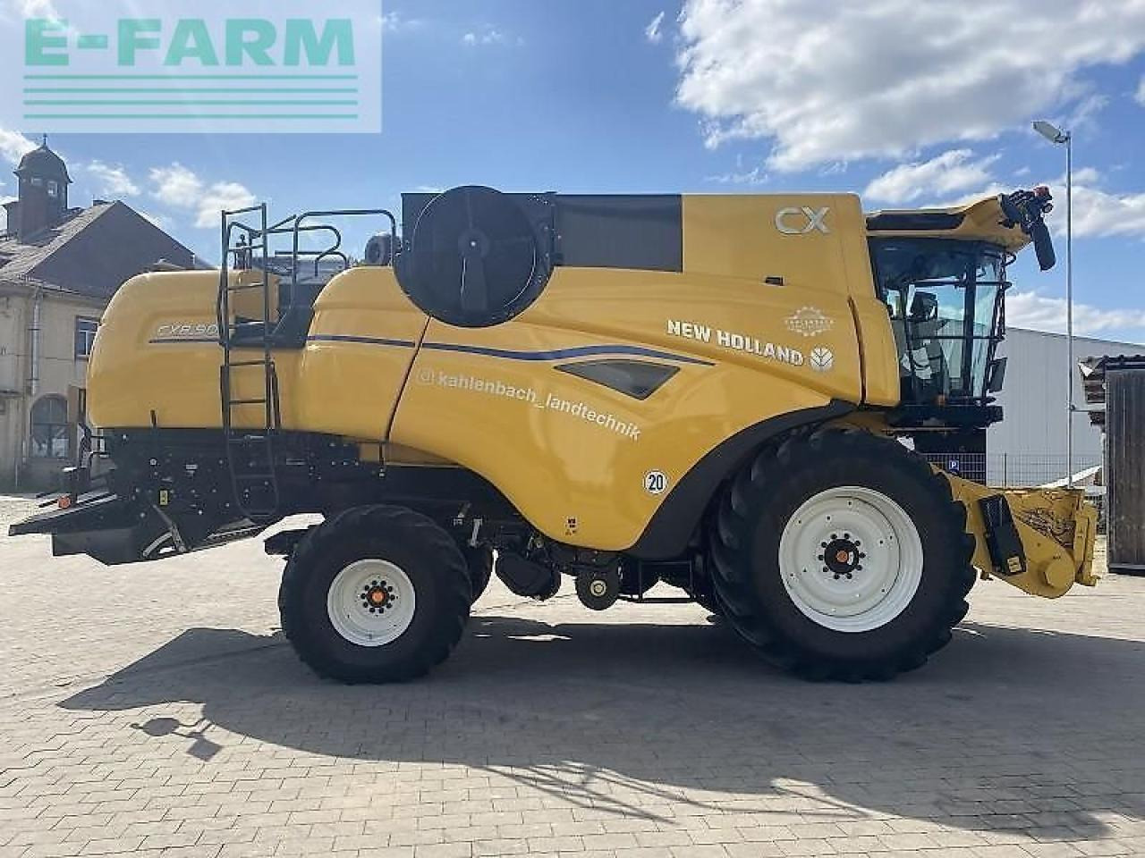 New Holland cx 8.90 - Combină de recoltat cereale: Foto 2 New Holland cx 8.90 - Combină de recoltat cereale: Foto 2