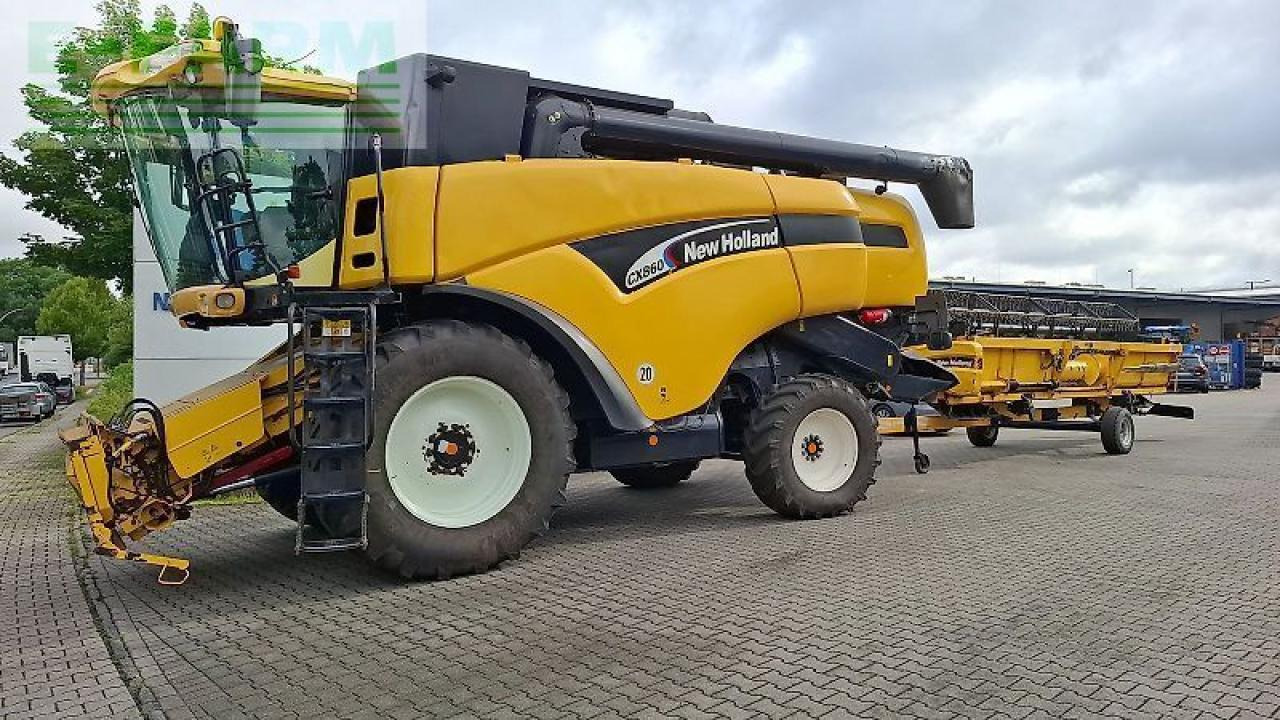 New Holland cx 860 / cx860 4x4 allrad - Combină de recoltat cereale: Foto 5 New Holland cx 860 / cx860 4x4 allrad - Combină de recoltat cereale: Foto 5