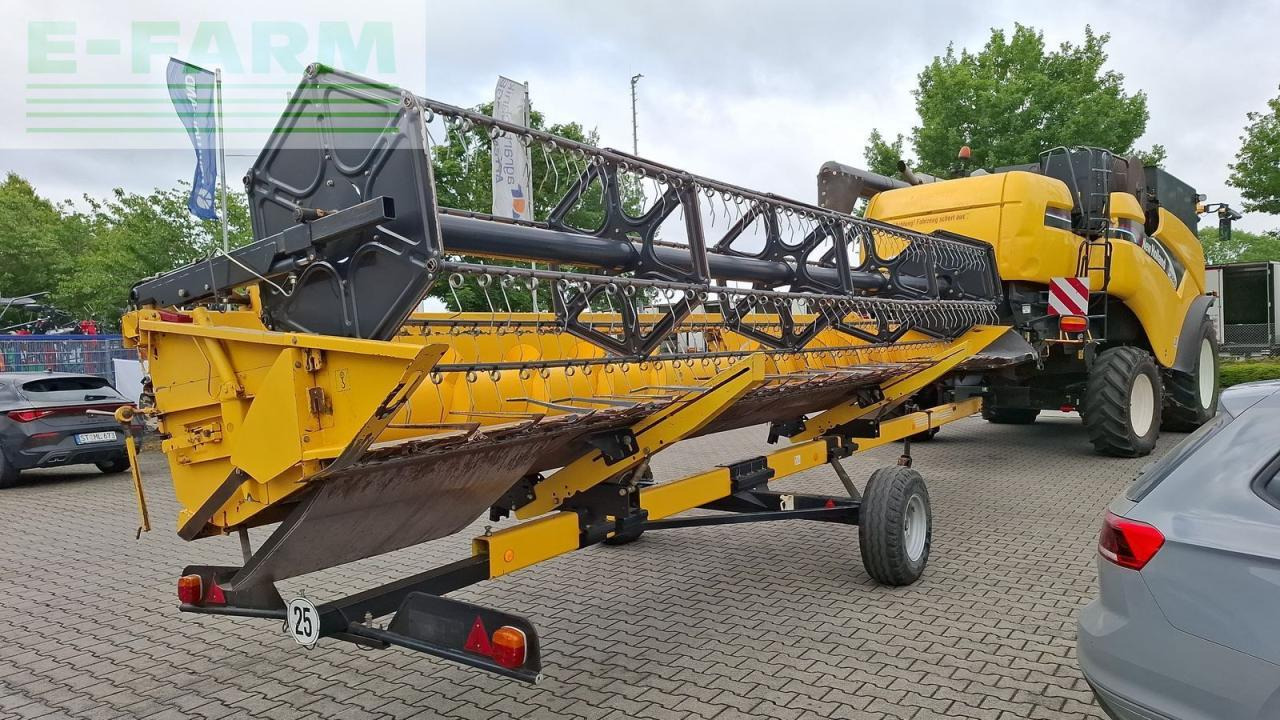 New Holland cx 860 / cx860 4x4 allrad - Combină de recoltat cereale: Foto 4 New Holland cx 860 / cx860 4x4 allrad - Combină de recoltat cereale: Foto 4