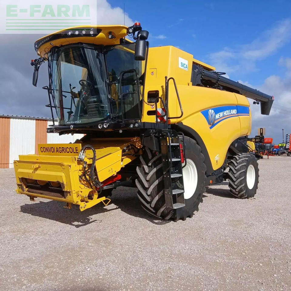 New Holland cx8.70 - Combină de recoltat cereale: Foto 1 New Holland cx8.70 - Combină de recoltat cereale: Foto 1