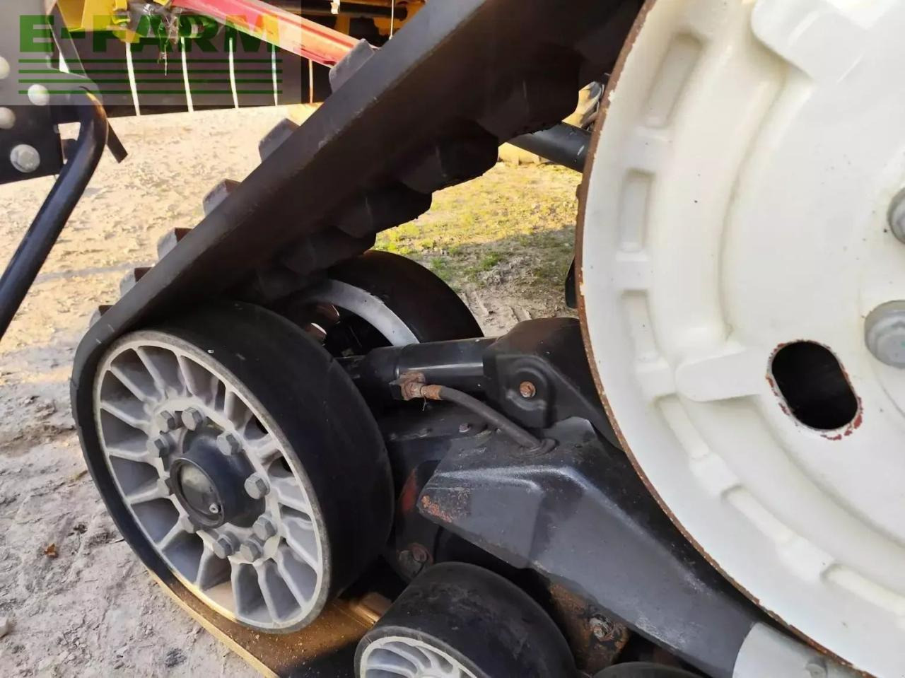 Combină de recoltat cereale New Holland cx8.80smarttrax: Foto 7 Combină de recoltat cereale New Holland cx8.80smarttrax: Foto 7