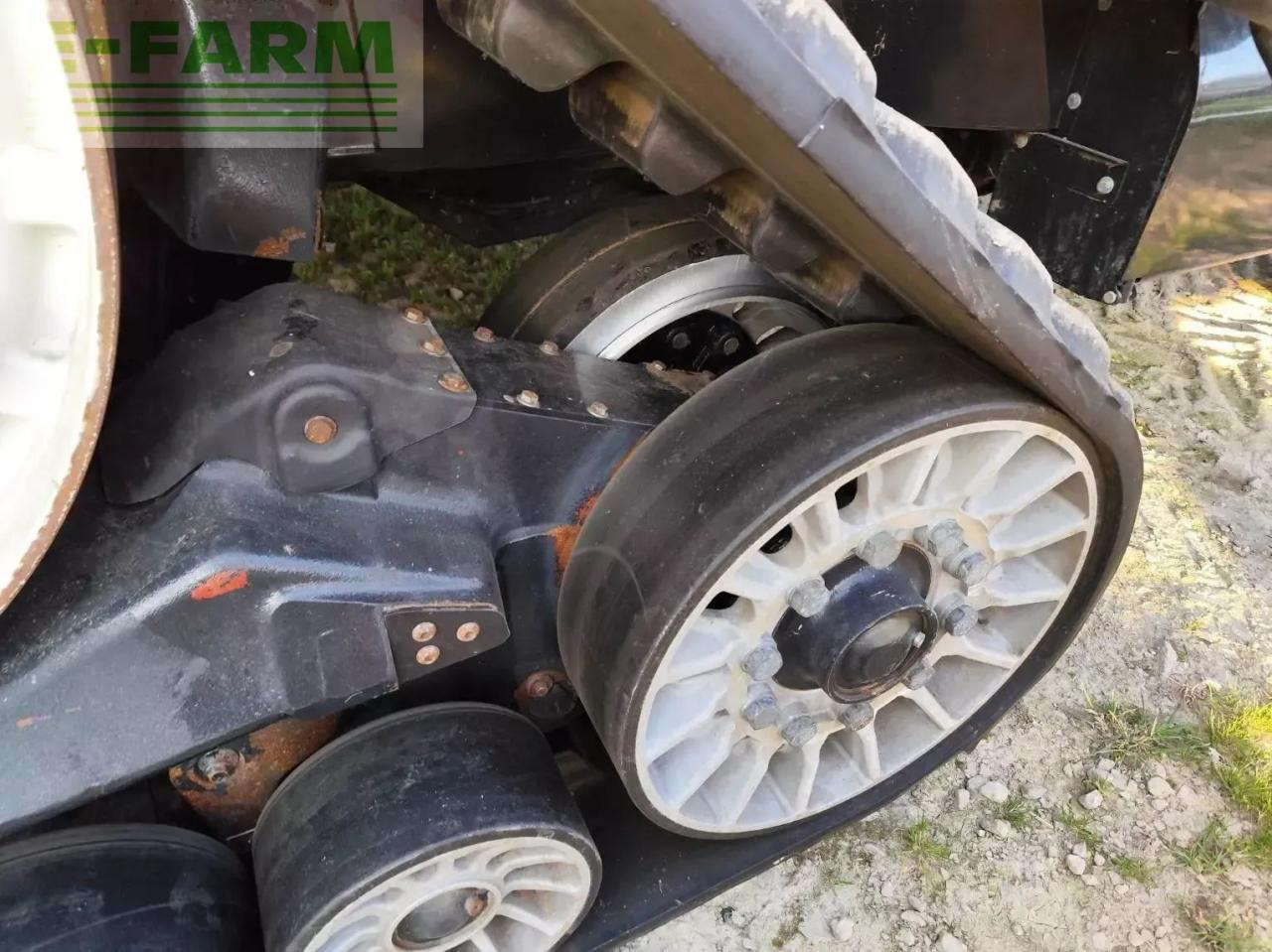 Combină de recoltat cereale New Holland cx8.80smarttrax: Foto 10 Combină de recoltat cereale New Holland cx8.80smarttrax: Foto 10