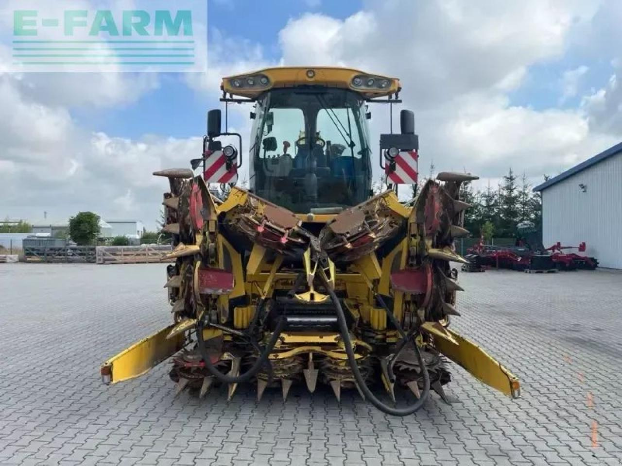 New Holland fr 9060 - Combină de Recoltat Furaj: Foto 2 New Holland fr 9060 - Combină de Recoltat Furaj: Foto 2