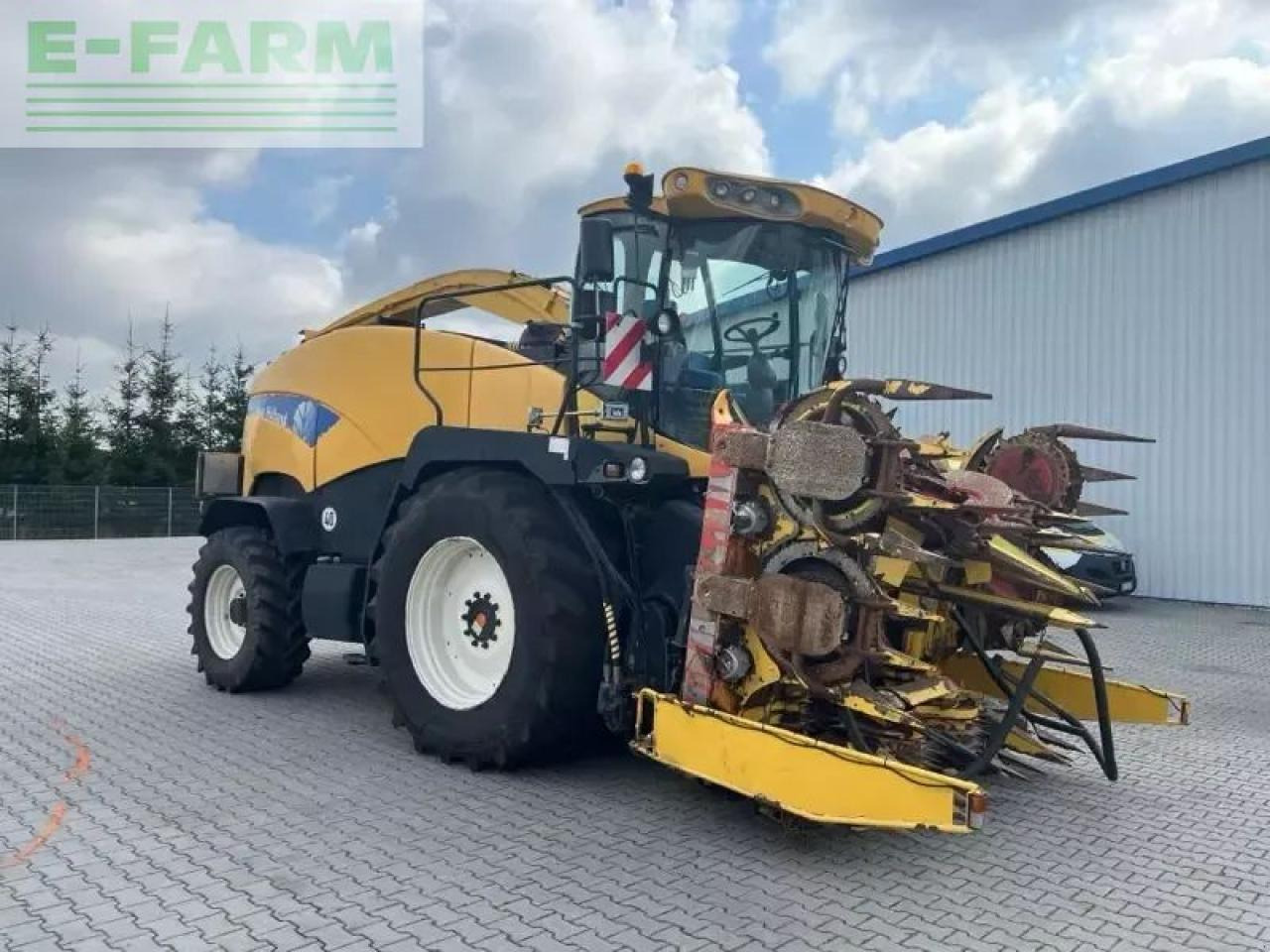 New Holland fr 9060 - Combină de Recoltat Furaj: Foto 3 New Holland fr 9060 - Combină de Recoltat Furaj: Foto 3
