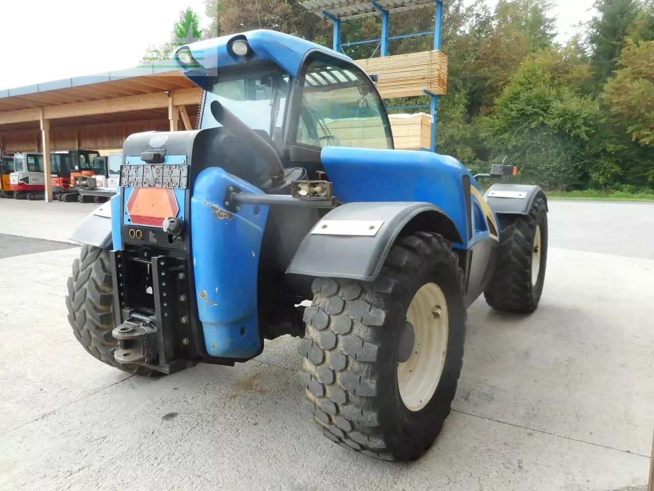 New Holland lm5060 ( 7,1m 4t ) - Stivuitor telescopic: Foto 4 New Holland lm5060 ( 7,1m 4t ) - Stivuitor telescopic: Foto 4
